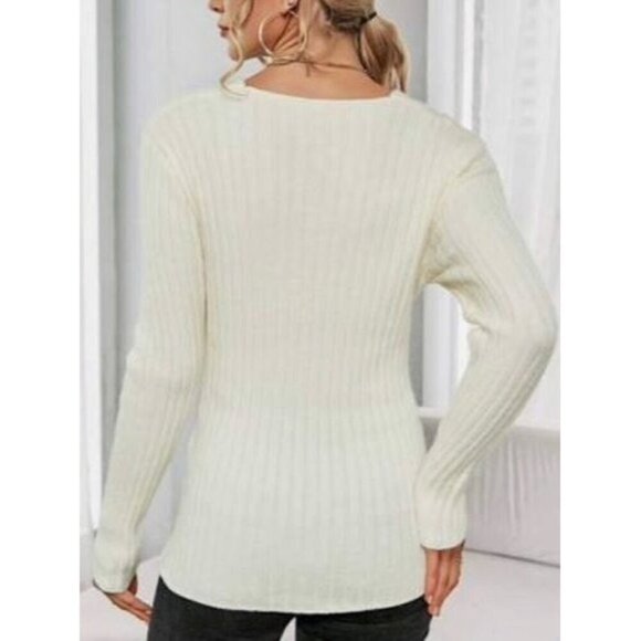 Beautiful Crossover Ribbed Knit - V neck Sweater - Picture 6 of 6